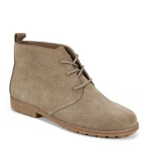 White Mountain Aburn Suede Ankle Boots